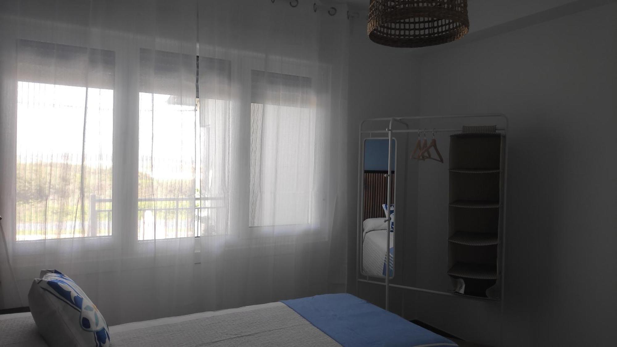 Apartamento O Lago Valdoviño Szoba fotó